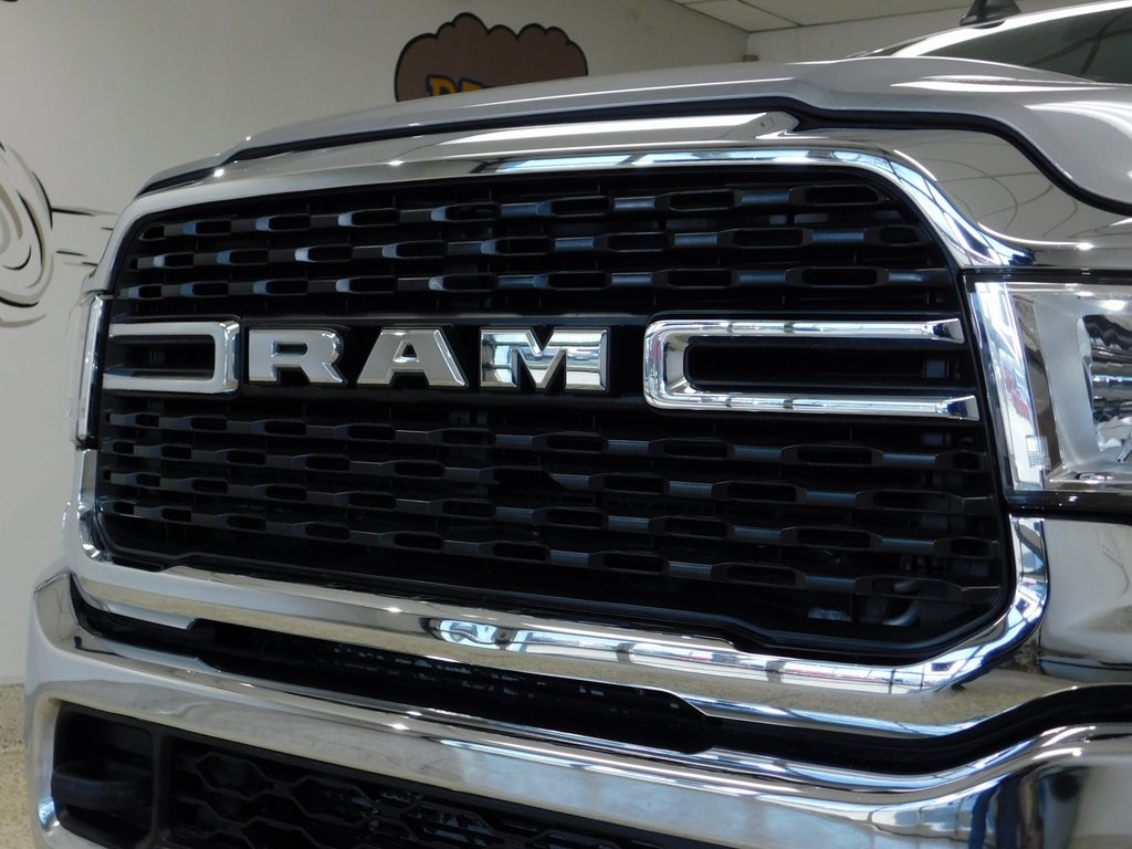 RAM 2500 Tradesman Crew Cab SWB 4WD 2022