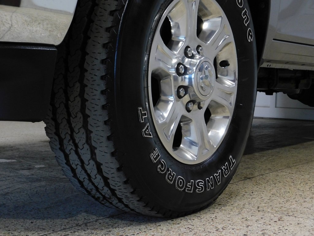 RAM 2500 Tradesman Crew Cab SWB 4WD 2022