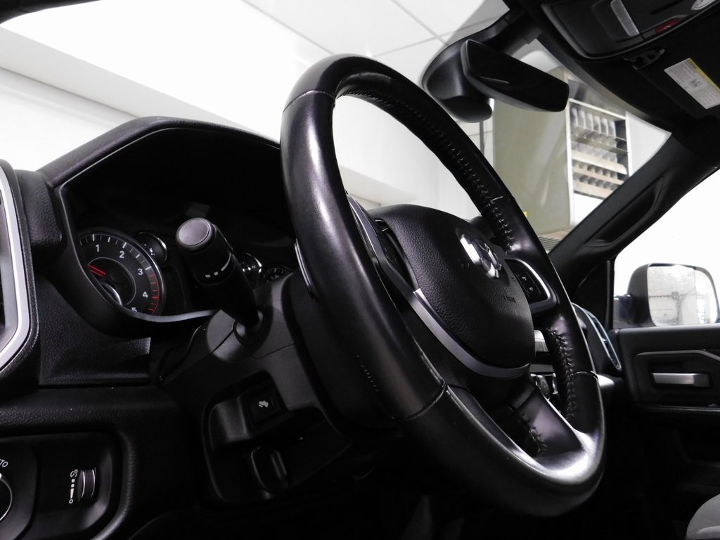 RAM 2500 Tradesman Crew Cab SWB 4WD 2022