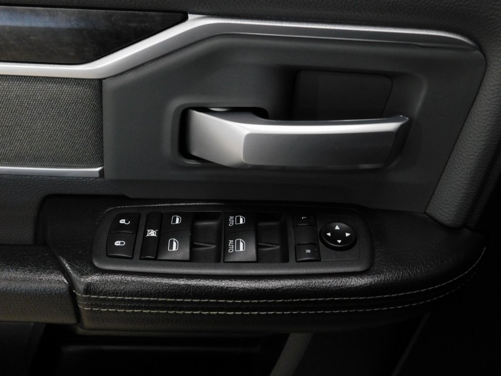 RAM 2500 Tradesman Crew Cab SWB 4WD 2022