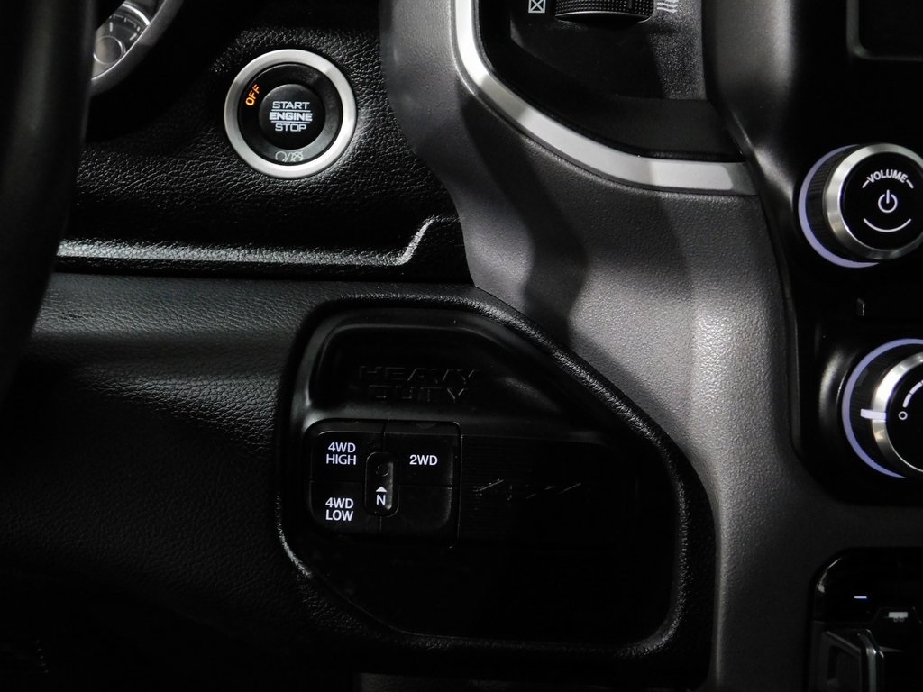 RAM 2500 Tradesman Crew Cab SWB 4WD 2022