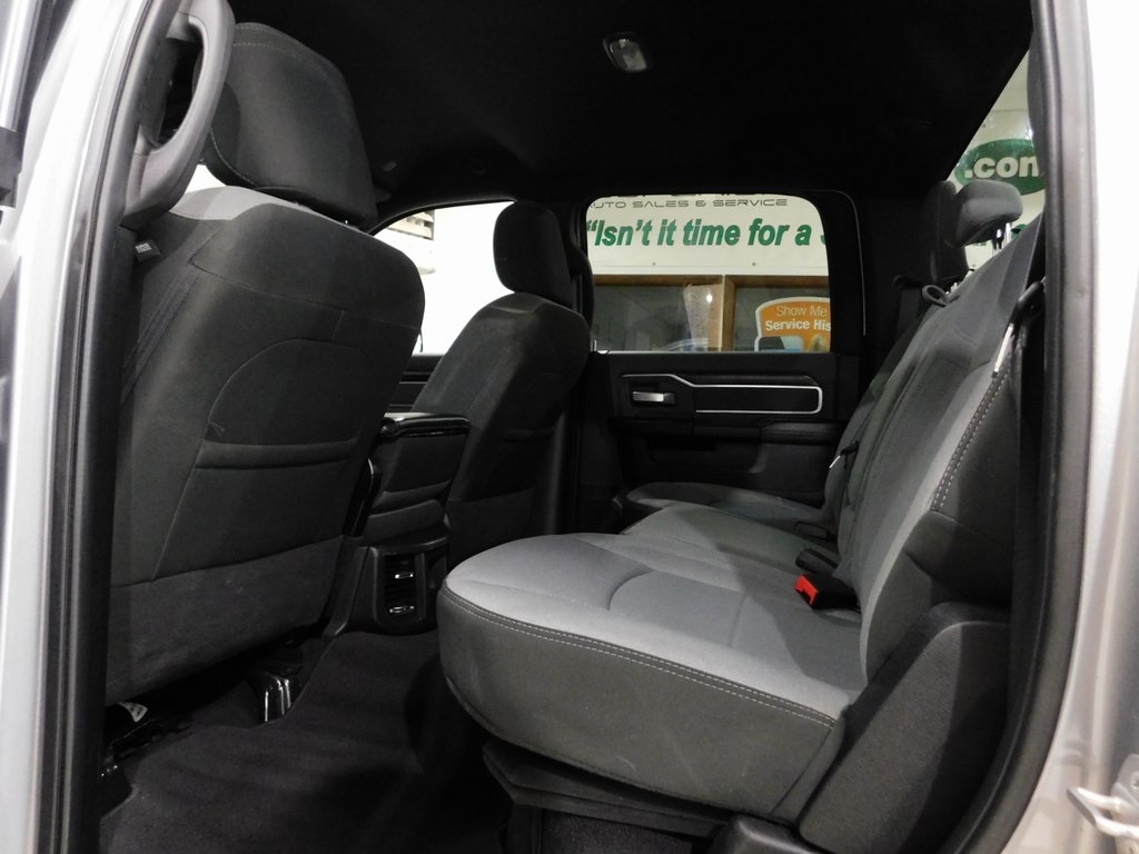 RAM 2500 Tradesman Crew Cab SWB 4WD 2022