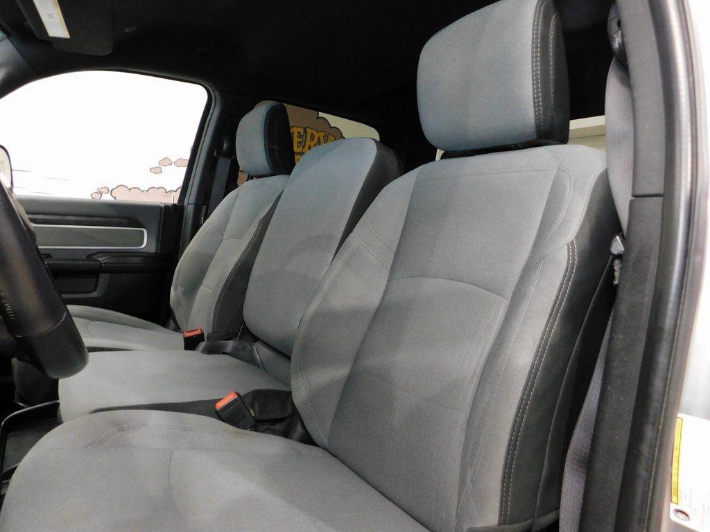 RAM 2500 Tradesman Crew Cab SWB 4WD 2022