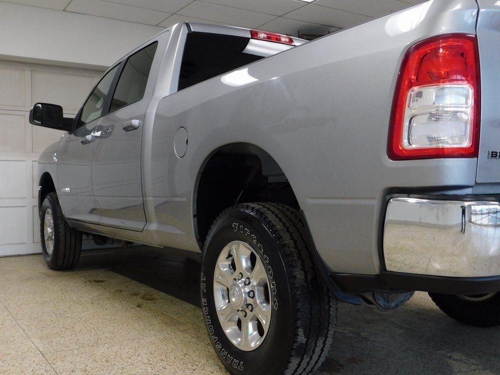 RAM 2500 Tradesman Crew Cab SWB 4WD 2022