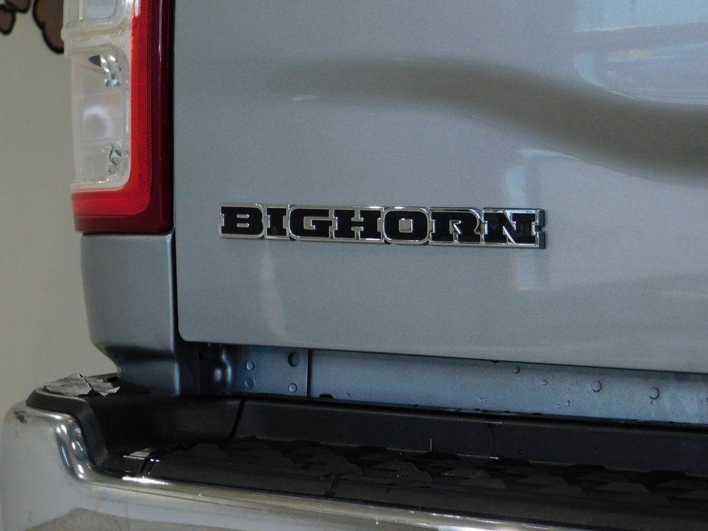 RAM 2500 Tradesman Crew Cab SWB 4WD 2022