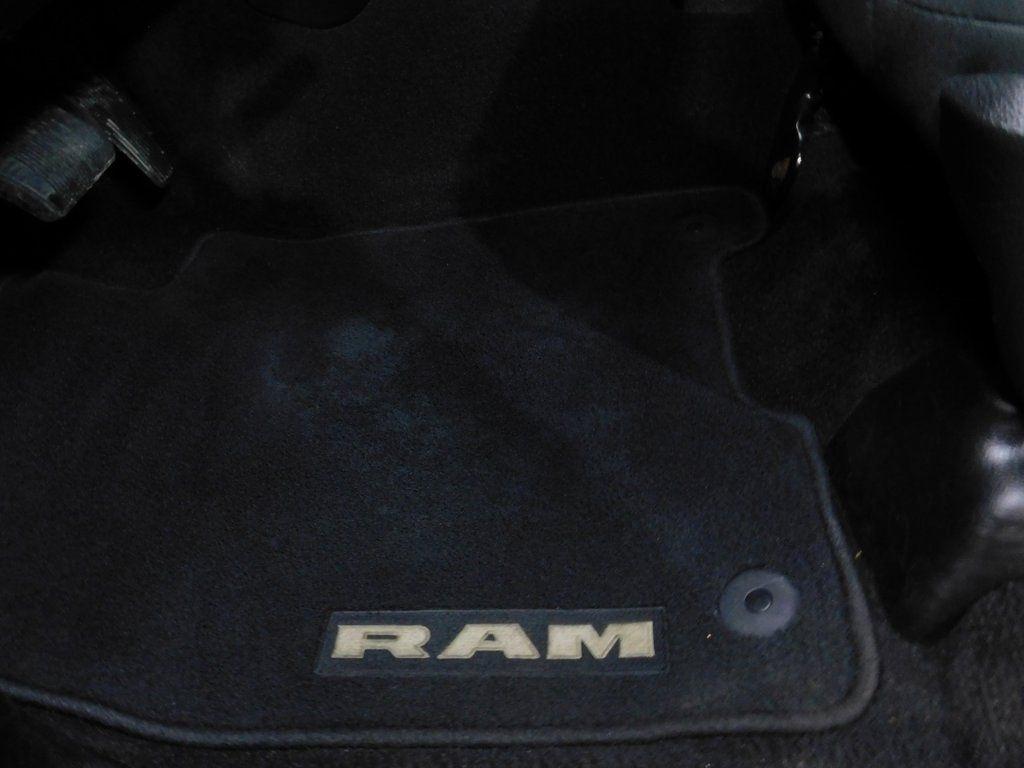 RAM 2500 Tradesman Crew Cab SWB 4WD 2022