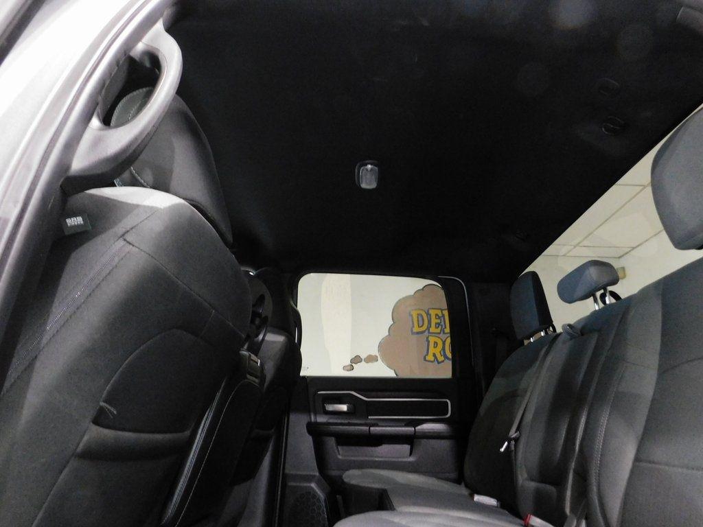 RAM 2500 Tradesman Crew Cab SWB 4WD 2022