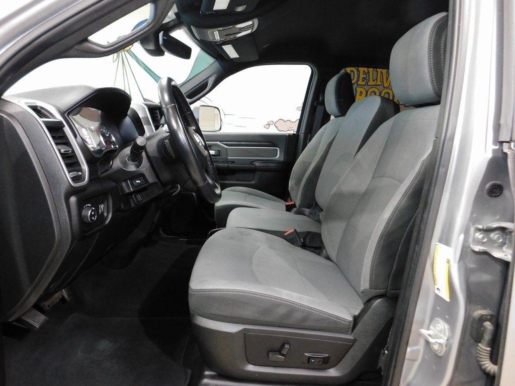 RAM 2500 Tradesman Crew Cab SWB 4WD 2022