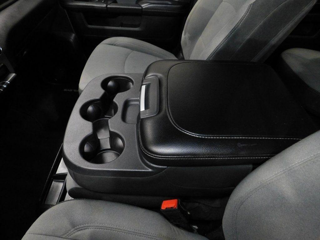 RAM 2500 Tradesman Crew Cab SWB 4WD 2022