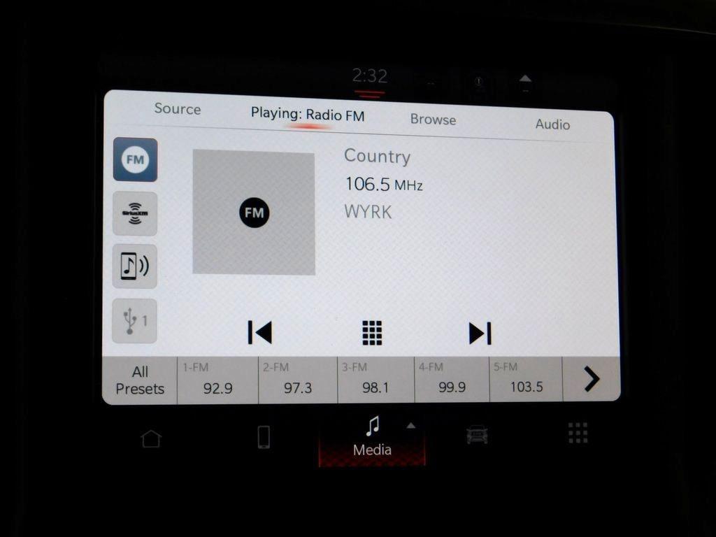 RAM 2500 Tradesman Crew Cab SWB 4WD 2022