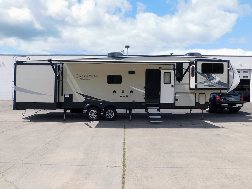 Forest River Chaparral  2018