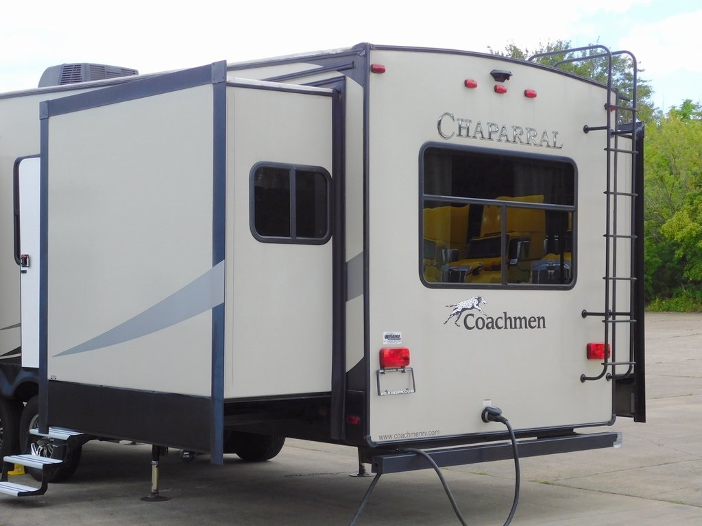 Forest River Chaparral  2018