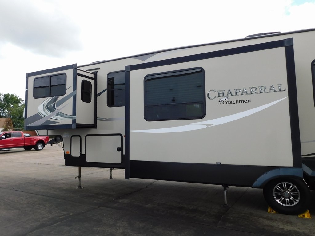 Forest River Chaparral  2018