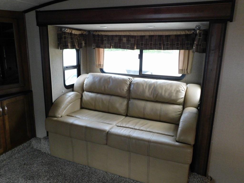 Forest River Chaparral  2018