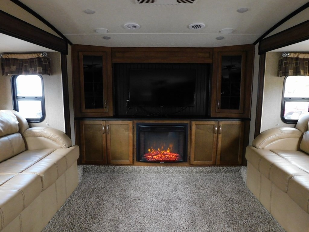 Forest River Chaparral  2018