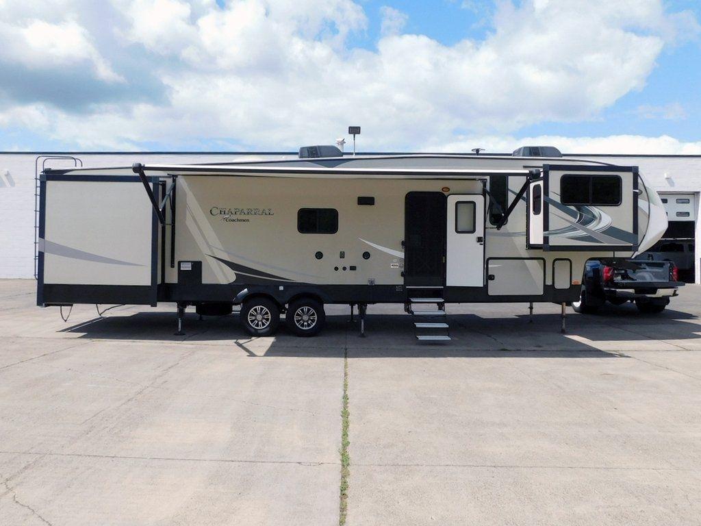 Forest River Chaparral  2018