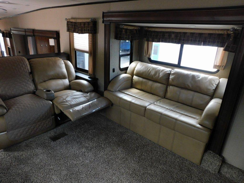 Forest River Chaparral  2018