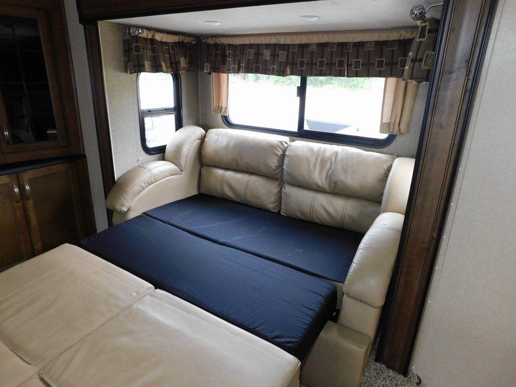 Forest River Chaparral  2018