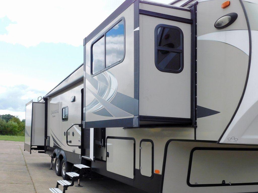 Forest River Chaparral  2018