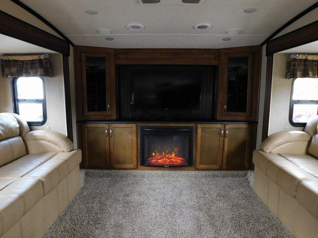 Forest River Chaparral  2018