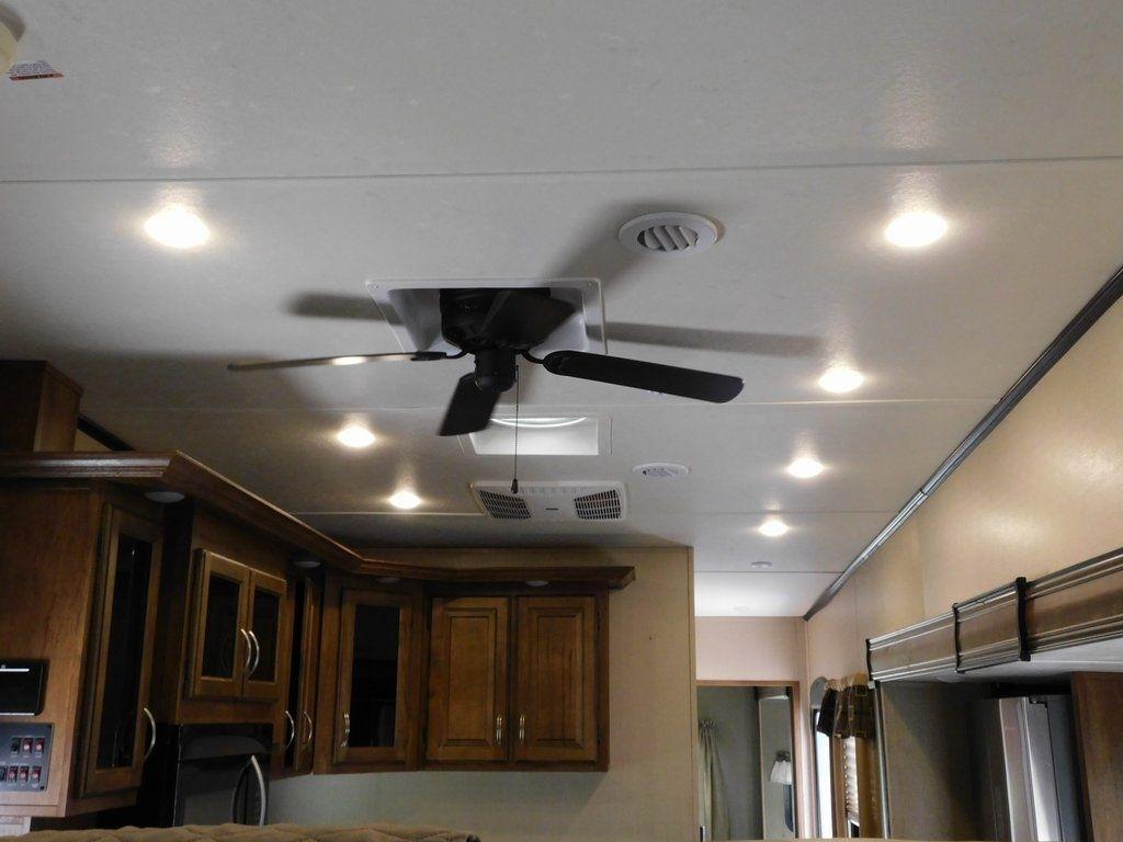 Forest River Chaparral  2018