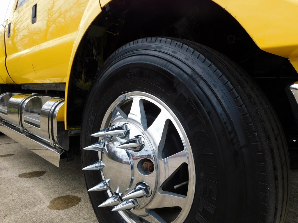 Ford F-650 Crew Cab 2WD DRW 2008