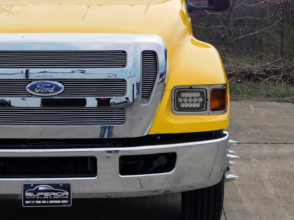 Ford F-650 Crew Cab 2WD DRW 2008