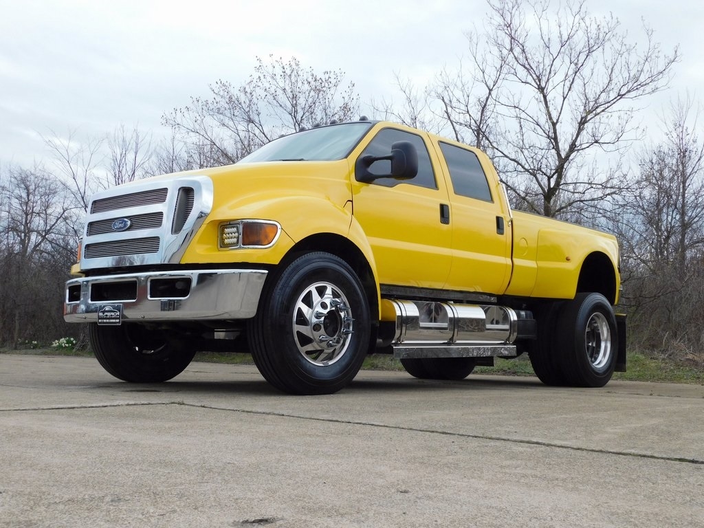 Ford F-650 Crew Cab 2WD DRW 2008