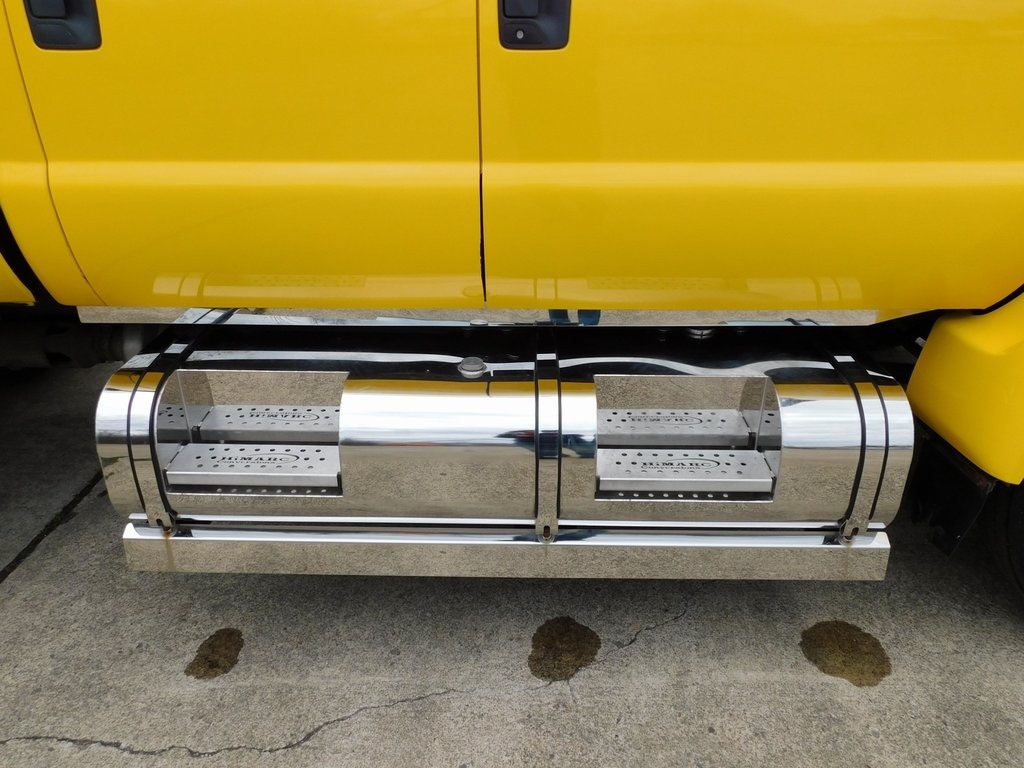 Ford F-650 Crew Cab 2WD DRW 2008