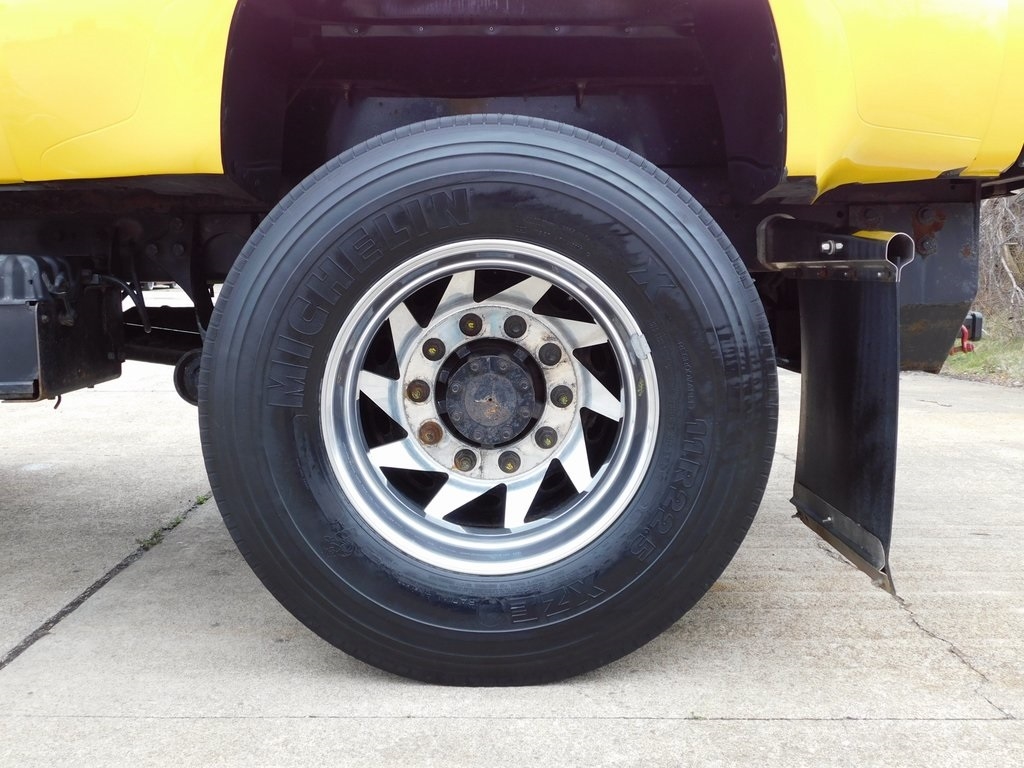 Ford F-650 Crew Cab 2WD DRW 2008