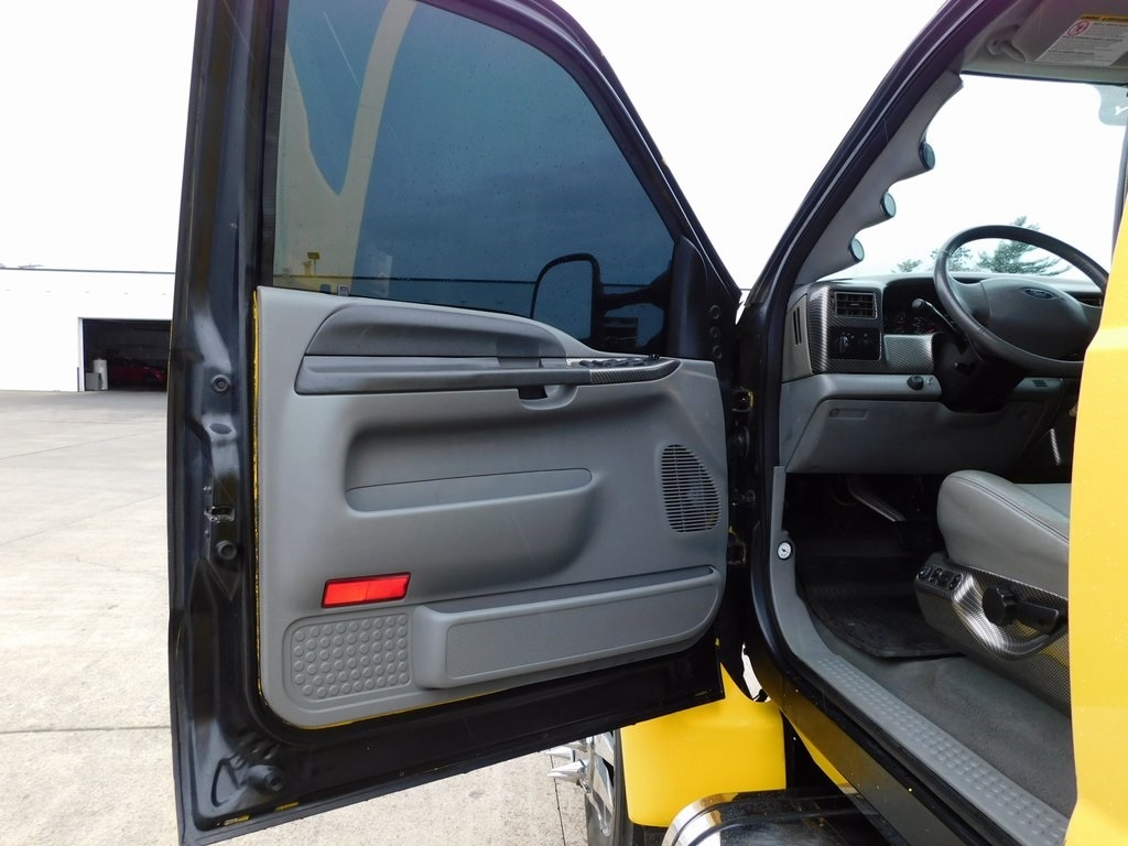 Ford F-650 Crew Cab 2WD DRW 2008