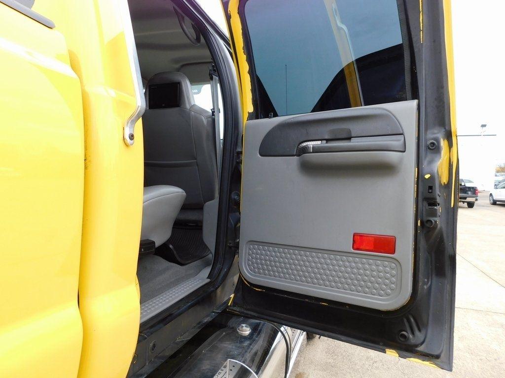 Ford F-650 Crew Cab 2WD DRW 2008