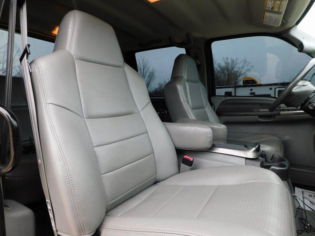 Ford F-650 Crew Cab 2WD DRW 2008