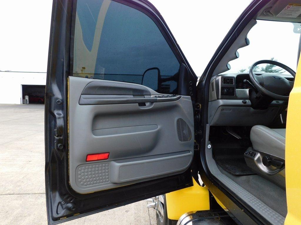 Ford F-650 Crew Cab 2WD DRW 2008
