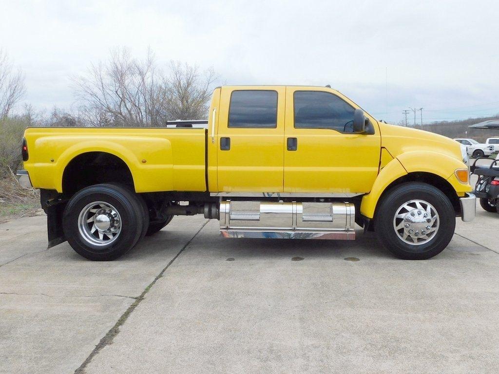 Ford F-650 Crew Cab 2WD DRW 2008
