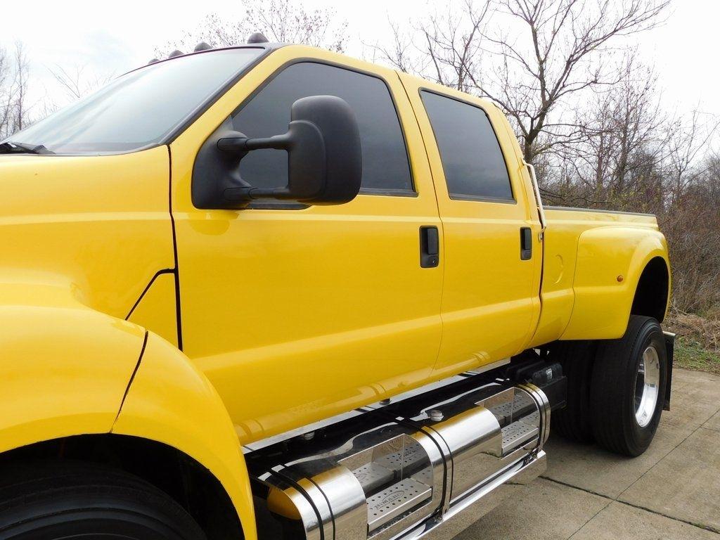 Ford F-650 Crew Cab 2WD DRW 2008