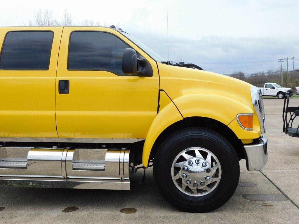 Ford F-650 Crew Cab 2WD DRW 2008