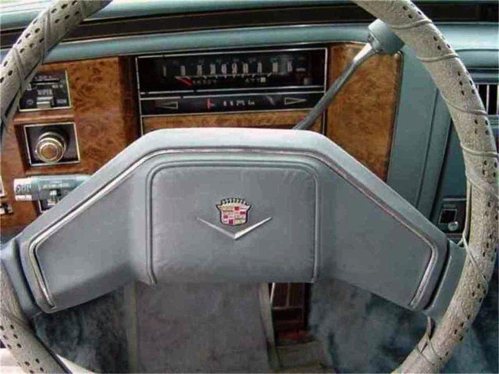 Cadillac DeVille  1979