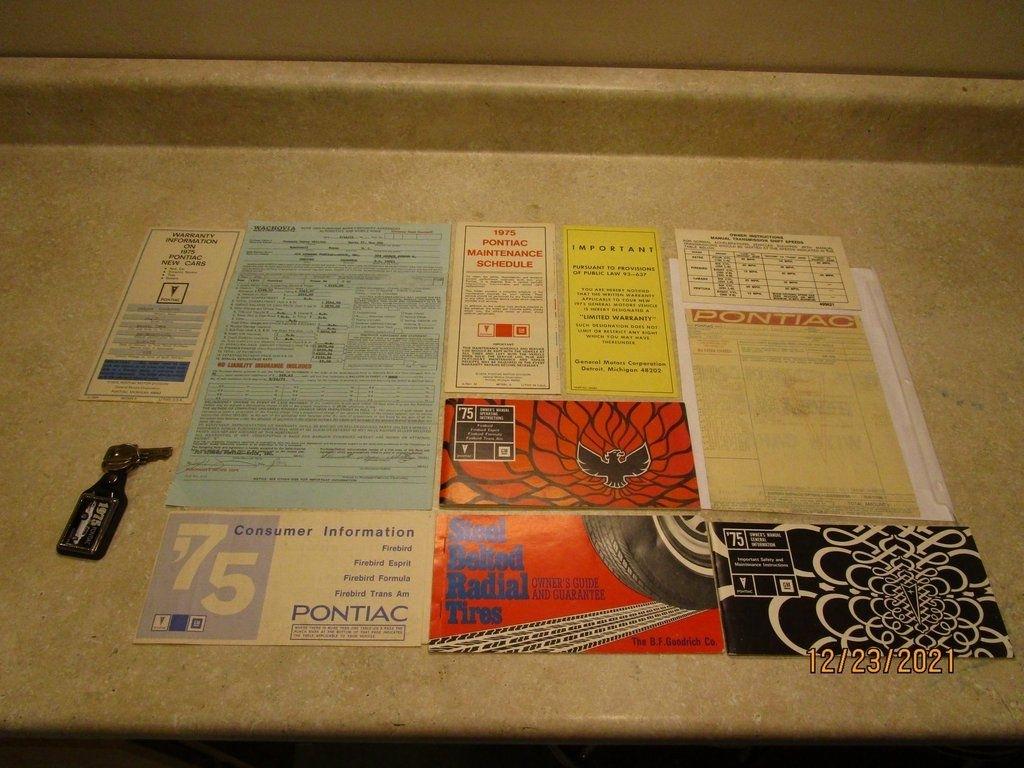 Pontiac Firebird  1975