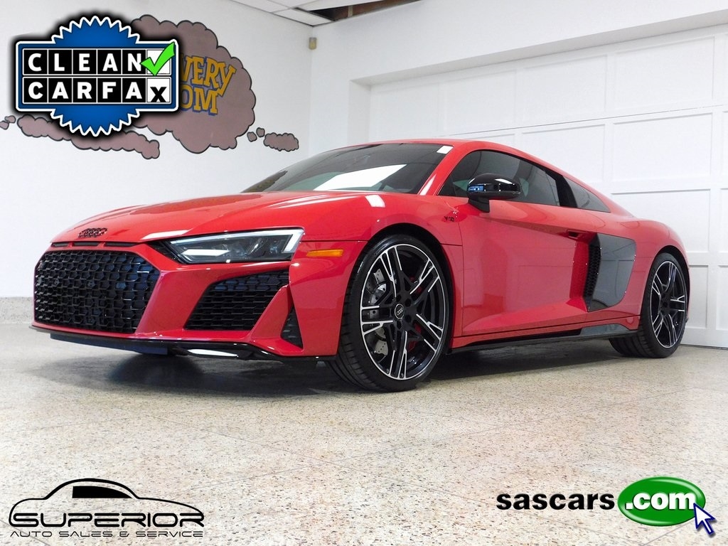 2023 Audi R8 performance's photo