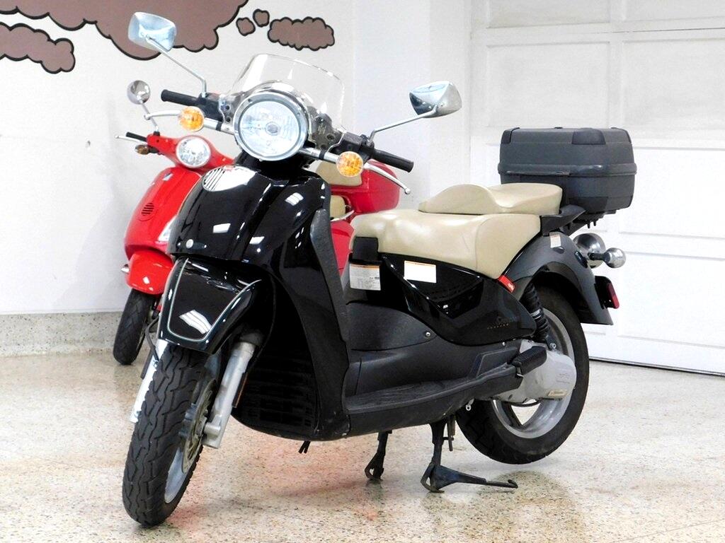 2001 Aprilia Scarabeo 150 