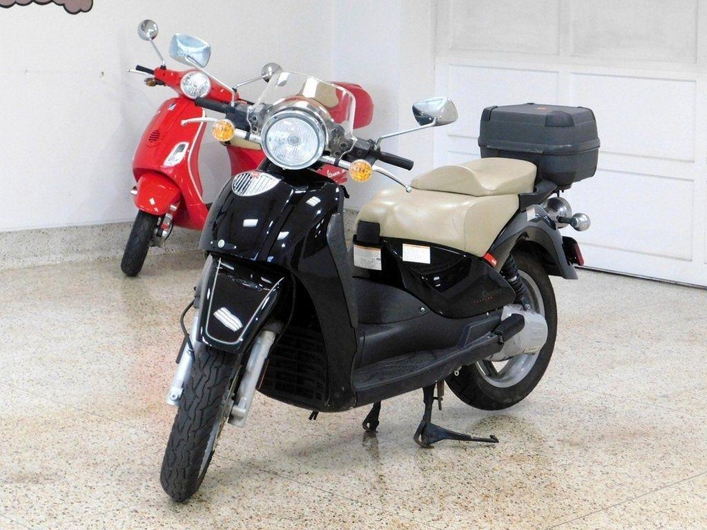 Aprilia Scarabeo 150  2001