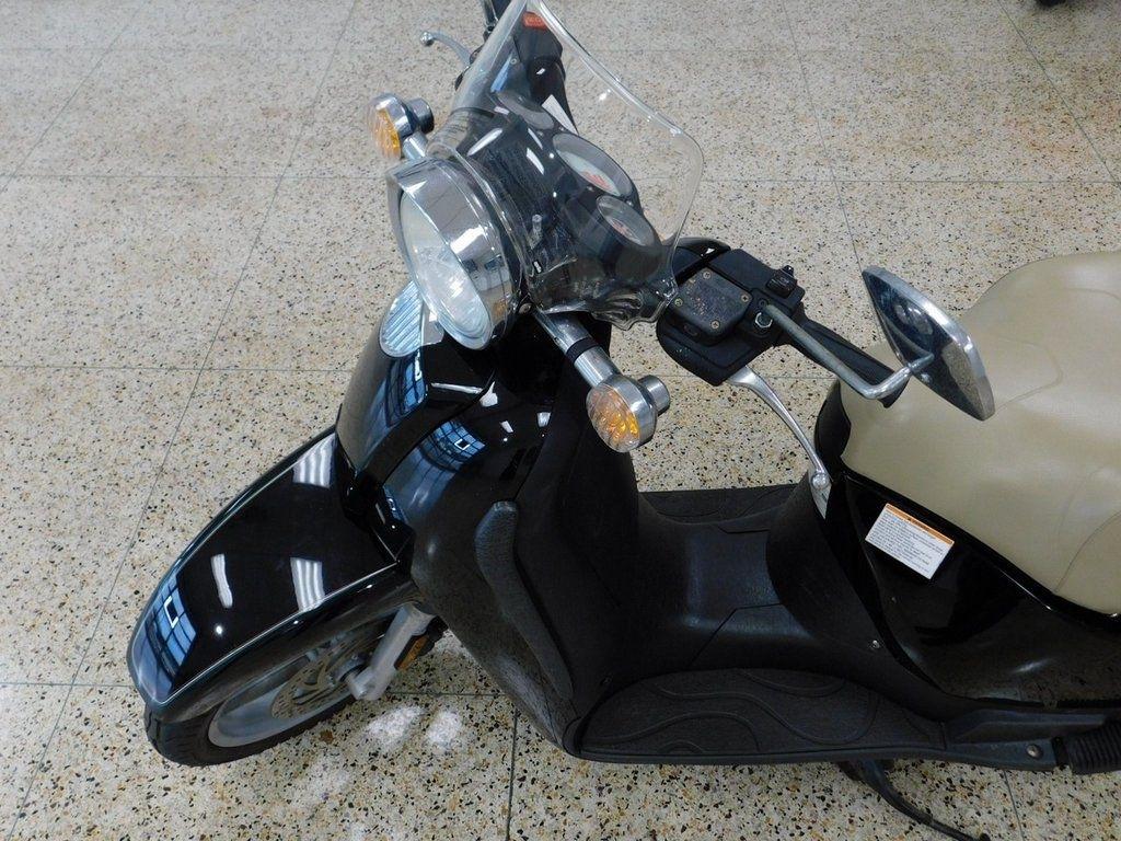 Aprilia Scarabeo 150  2001