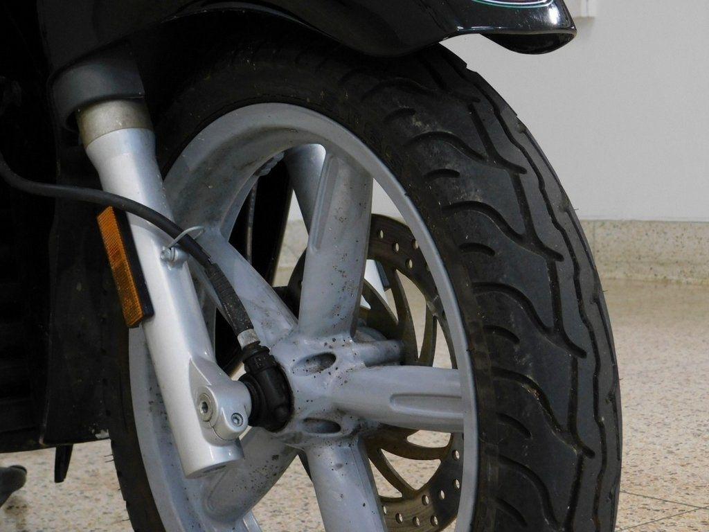 Aprilia Scarabeo 150  2001