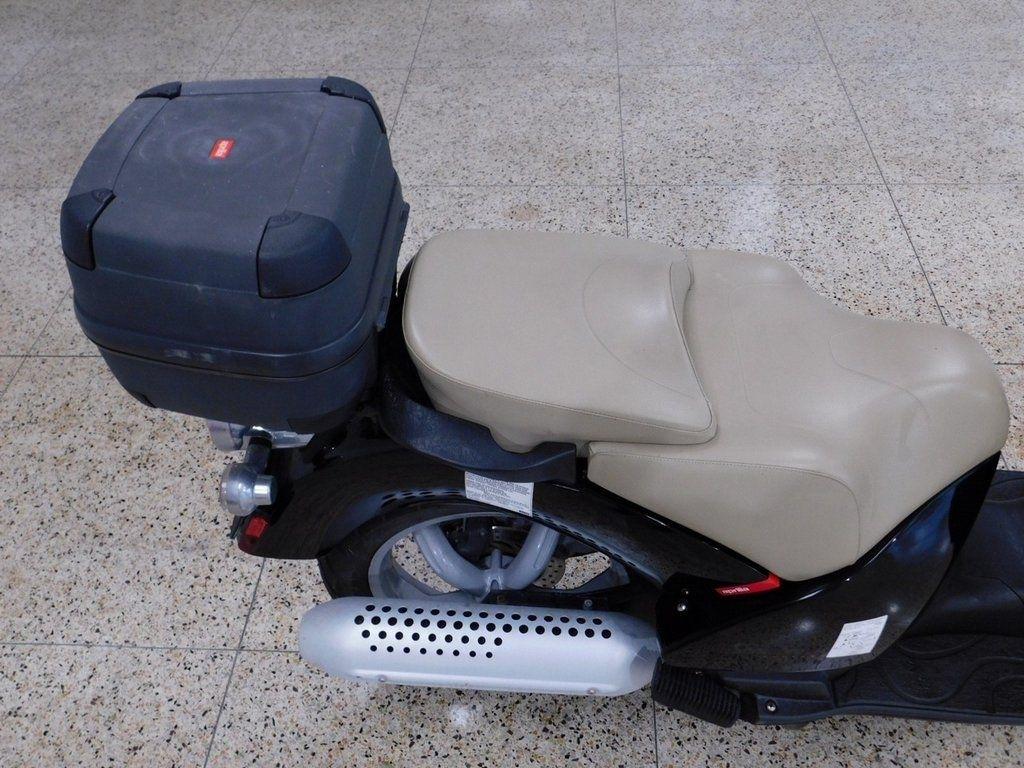 Aprilia Scarabeo 150  2001