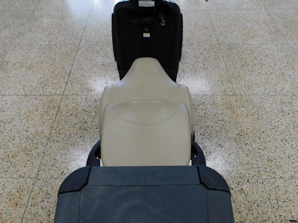 Aprilia Scarabeo 150  2001