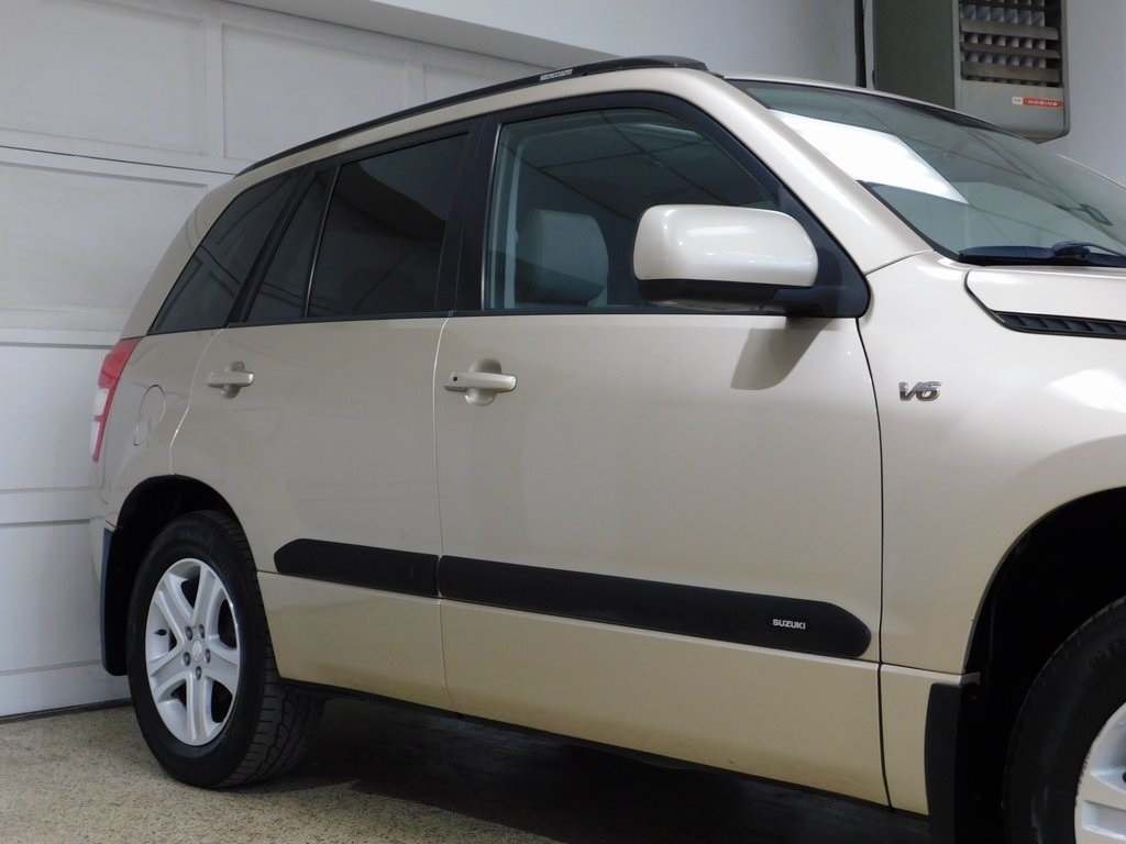 Suzuki Grand Vitara Luxury 4WD 2007