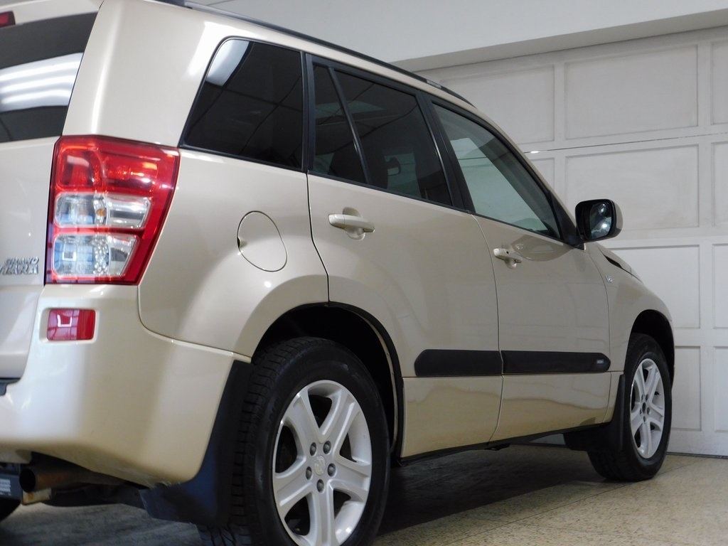 Suzuki Grand Vitara Luxury 4WD 2007