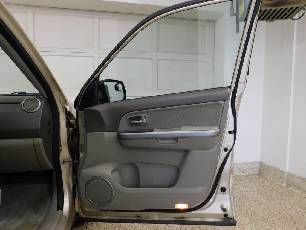 Suzuki Grand Vitara Luxury 4WD 2007