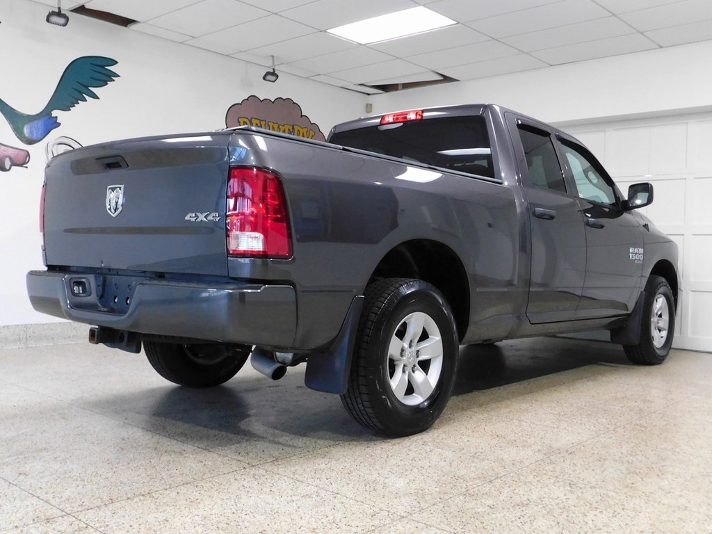 2019 Ram 1500 Classic Express Tradesman photo 4